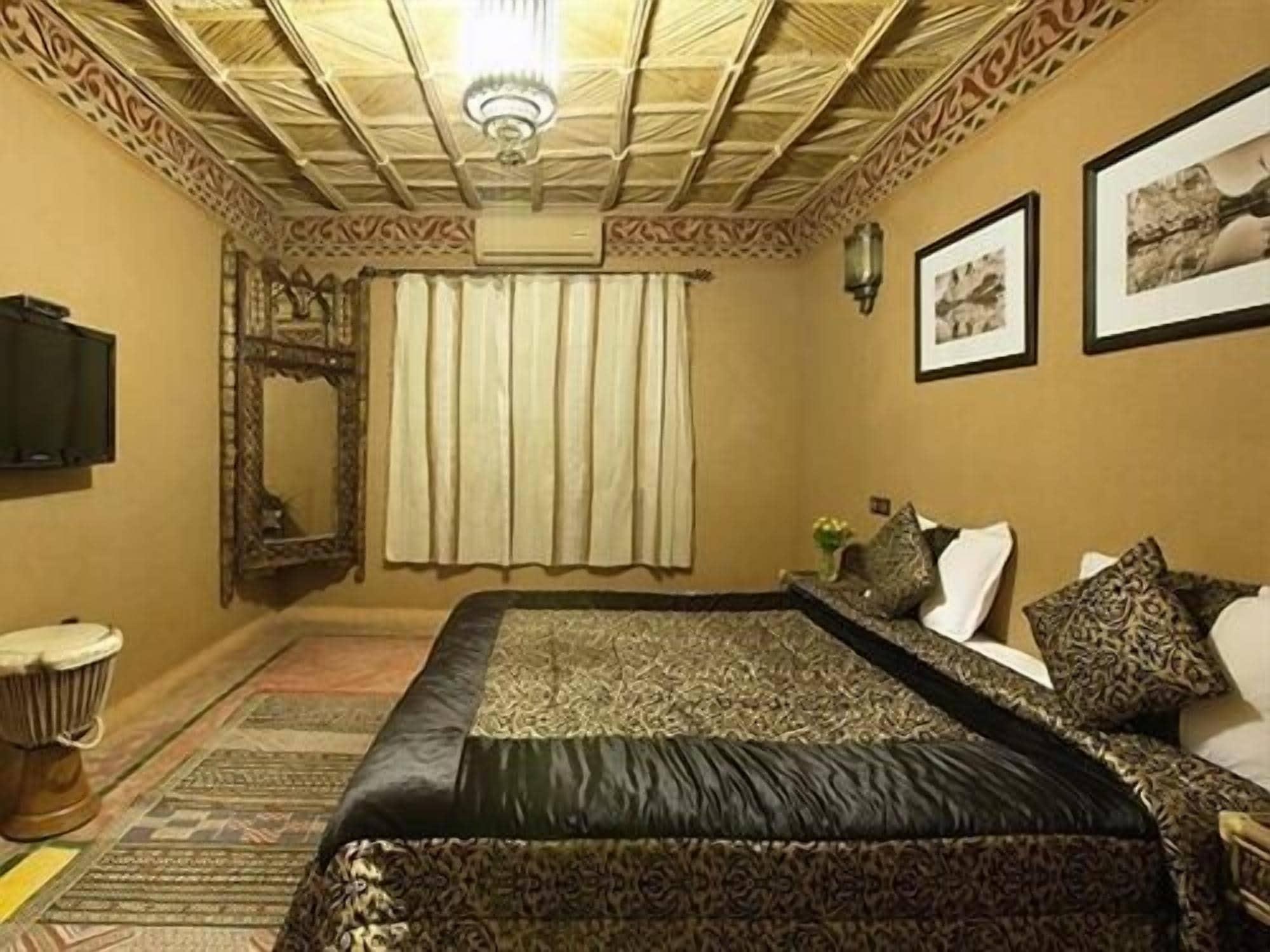 Riad Ouarzazate Luaran gambar